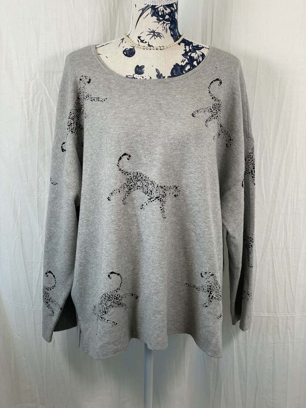 Philosophy Clothing Grey Cheetah Print Knit Pullover Sweater Size 2X